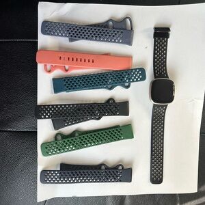 Smartwatch with Interchangeable Bands